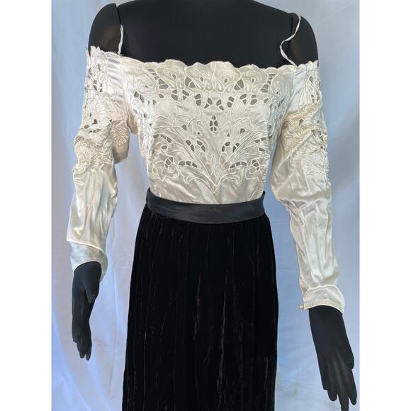 Vintage Nancy Johnson Off-Shoulder Velvet & Lace Midi Dress – Sz 14 - Picture 5 of 16